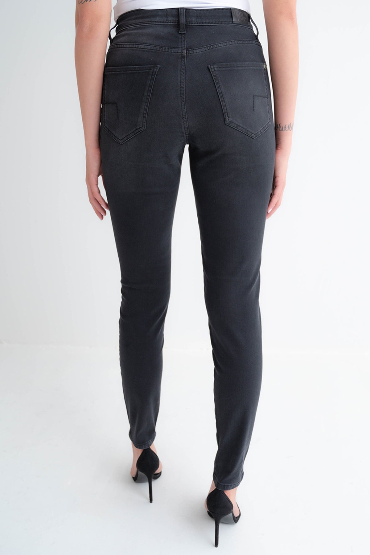 SANN NOS - Vintage Black